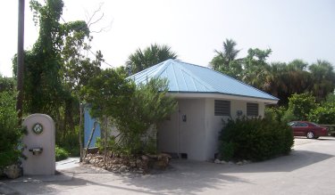 Tarpon Bay Beach facilities